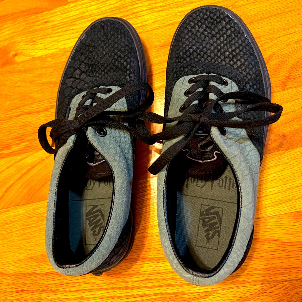 Vans Harry Potter Slytherin — never used!
